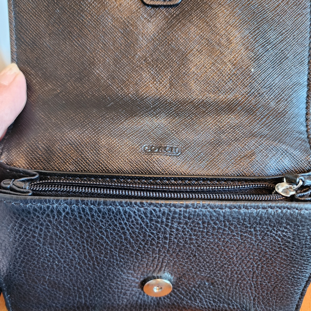 Coach Black Leather Crossbody Wallet Bag - Picture 4 of 11